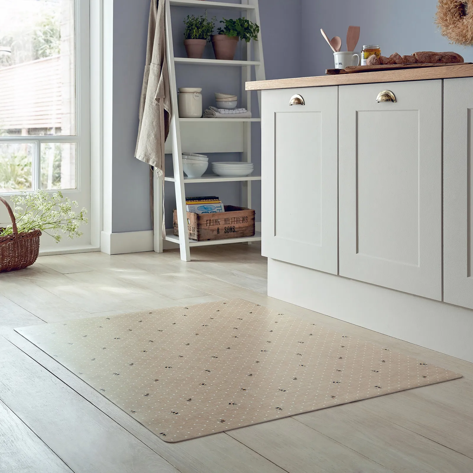 Bees Vinyl Mat MultiColoured