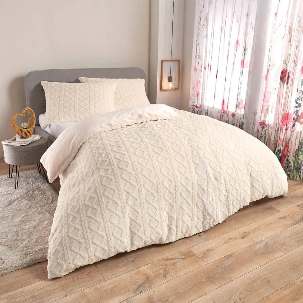 Eldo Diamond Texture Fleece Duvet Set with Pillowcase in Cream