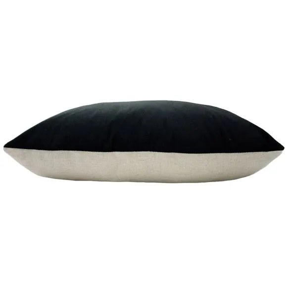 Furn. Contra Velvet Cushion 3