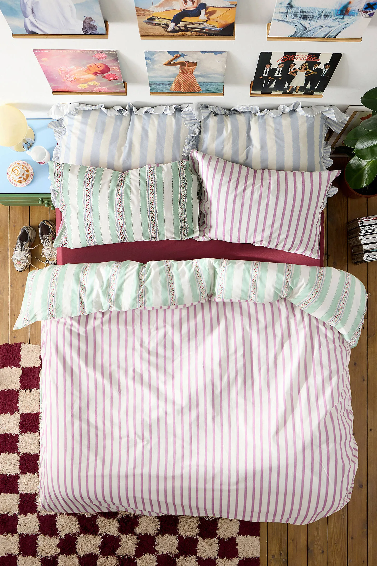 Bunnies & Berries Reversible Duvet Set 2
