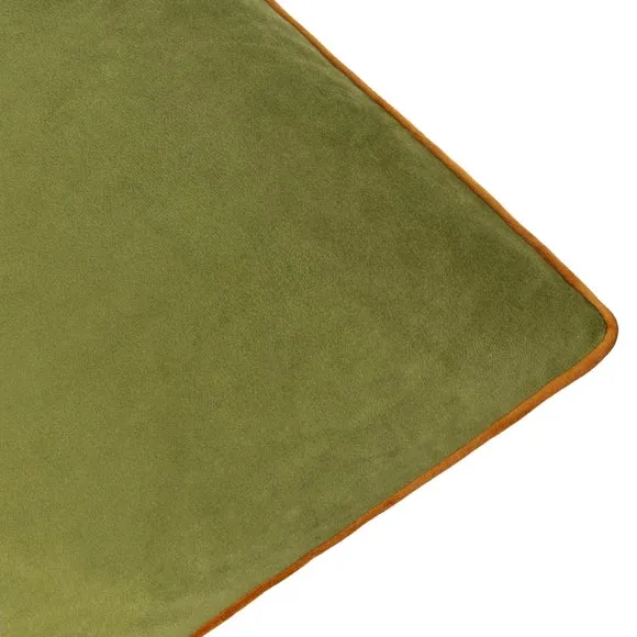 Furn. Square Cushion 5