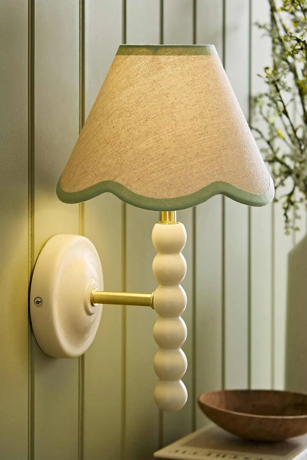 ValueLights Bobbins Cream Bobble Wall Light with Trim Linen Lamp Shade & Bulb in Pale Green 2