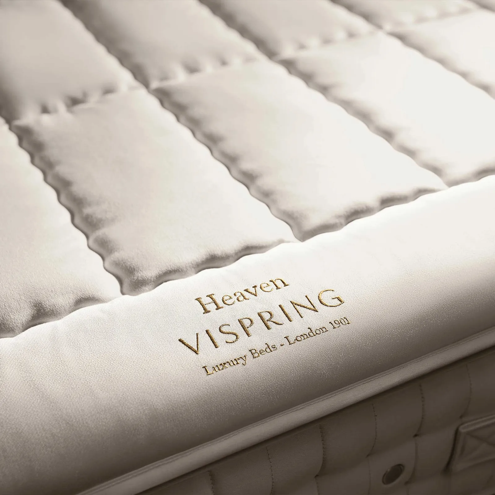 Vispring Heaven Double Size Mattress Topper 135X190Cm, White | Barker & Stonehouse