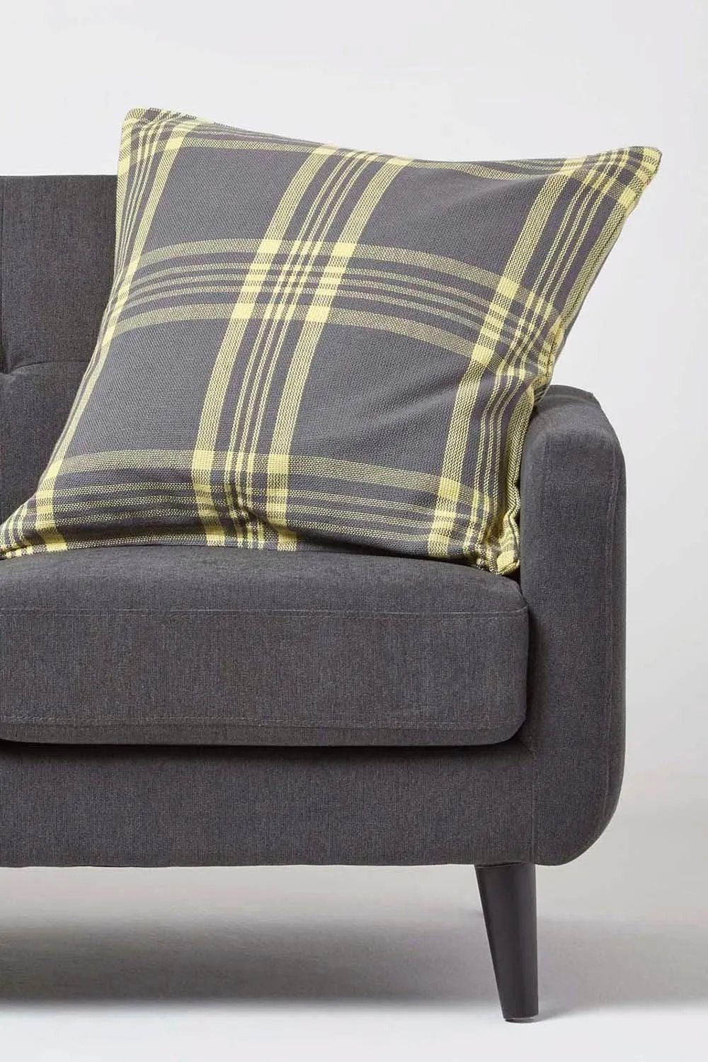 Homescapes Tartan Pattern Cushion Cover in Yellow 2