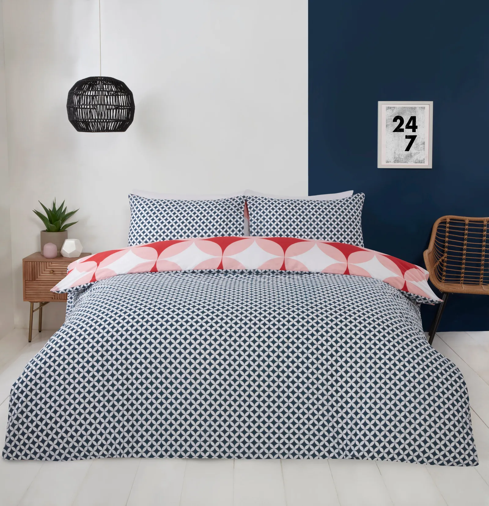 Rapport Home Geo Polycotton Duvet Cover Set With Pillowcase in Red 3