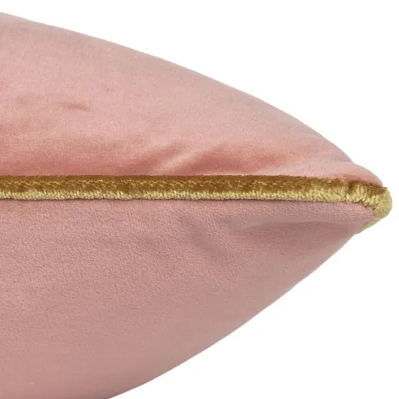 Furn. Square Cushion 4