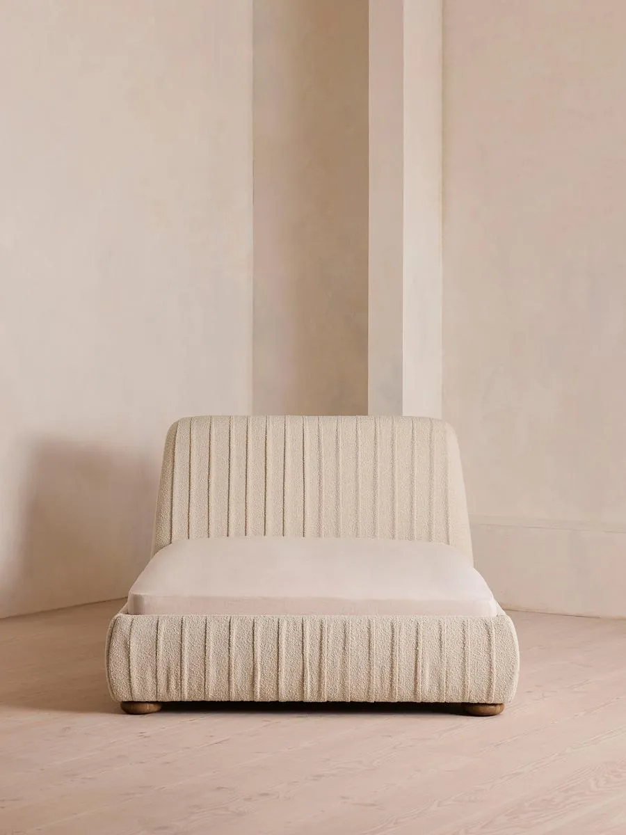 Vivienne Bed, Emperor, Boucle Natural