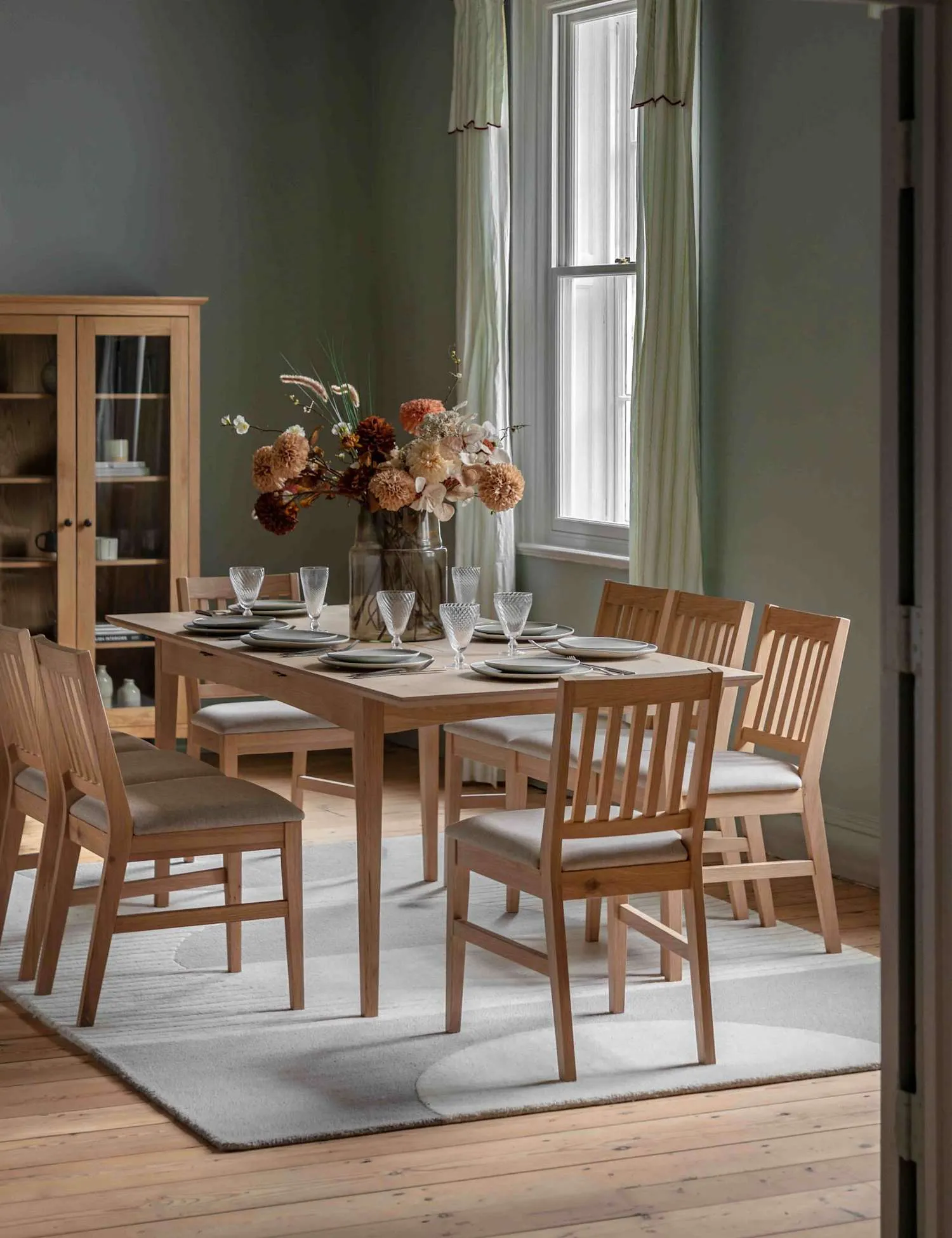 Gallery Direct Rye Oak Extendable Dining Table Natural