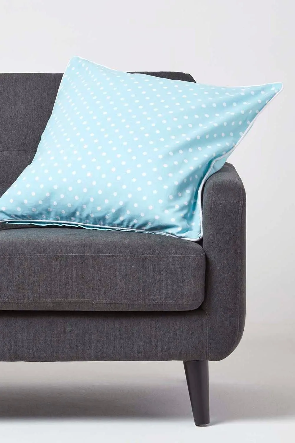Homescapes Cotton Polka Dots Cushion Cover in Blue 2