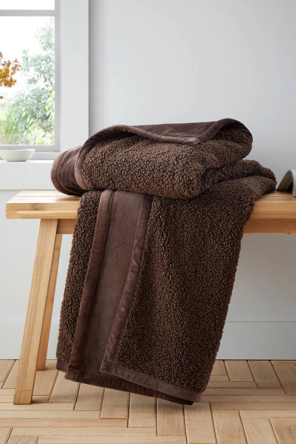 Catherine Lansfield 'So Soft Velvet Boucle' Blanket Throw in Chocolate