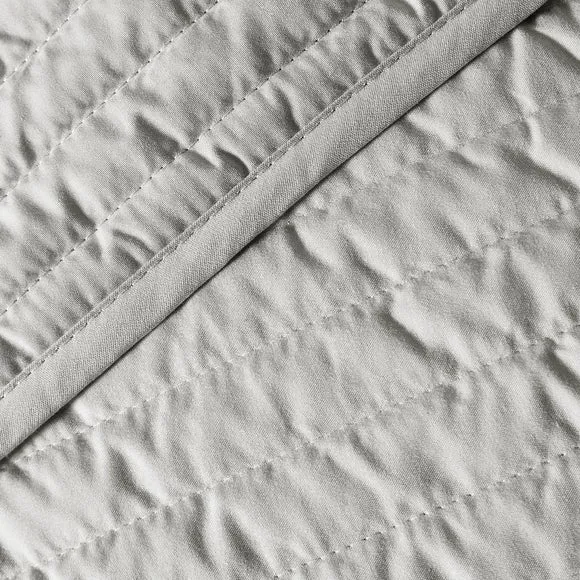 Bianca Quilted Lines Bedspread 2