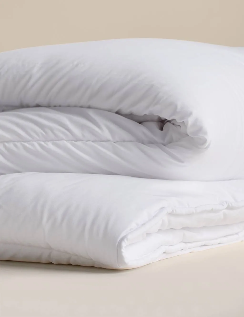 M&S Everyday 13.5 Tog Duvet White