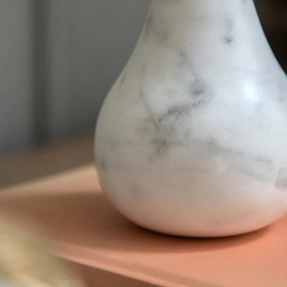 Cedar & Sage Perla Marble Pear Ornament 3