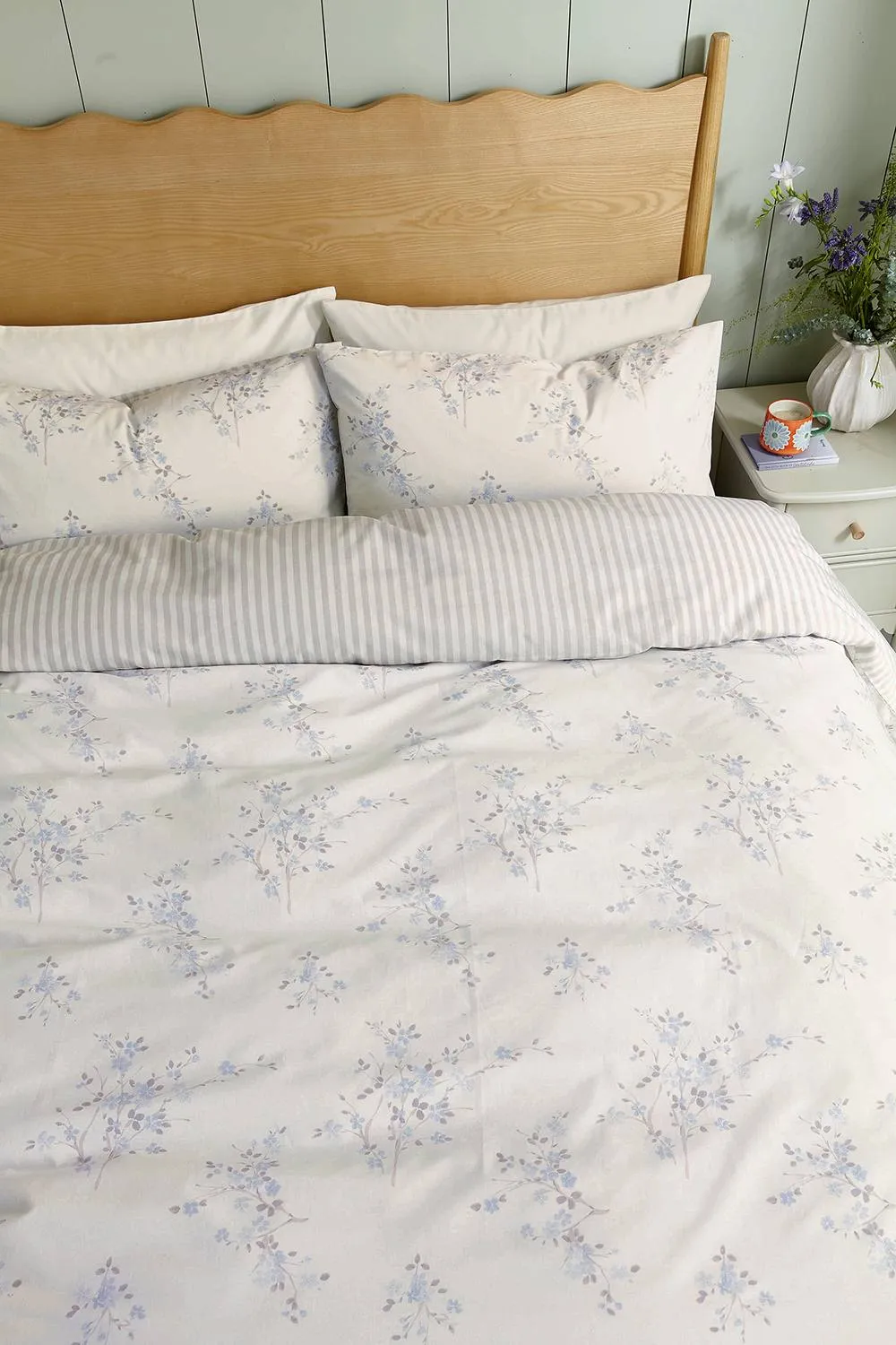 Helena Springfield 'Blossom' Cotton Duvet Cover Set in Off-White 4