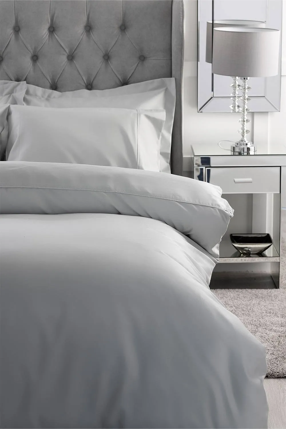 Belledorm Bamboo 300 Thread Count Duvet Cover in Light Grey 2
