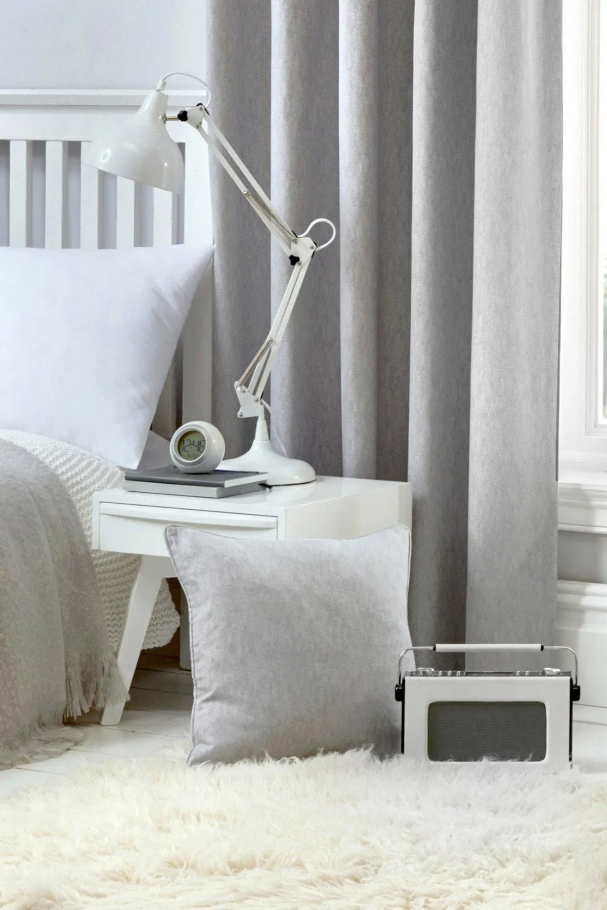 Fusion 'Sorbonne' Luxury Plain Dyed Filled Cushion 100% Cotton in Silver 3