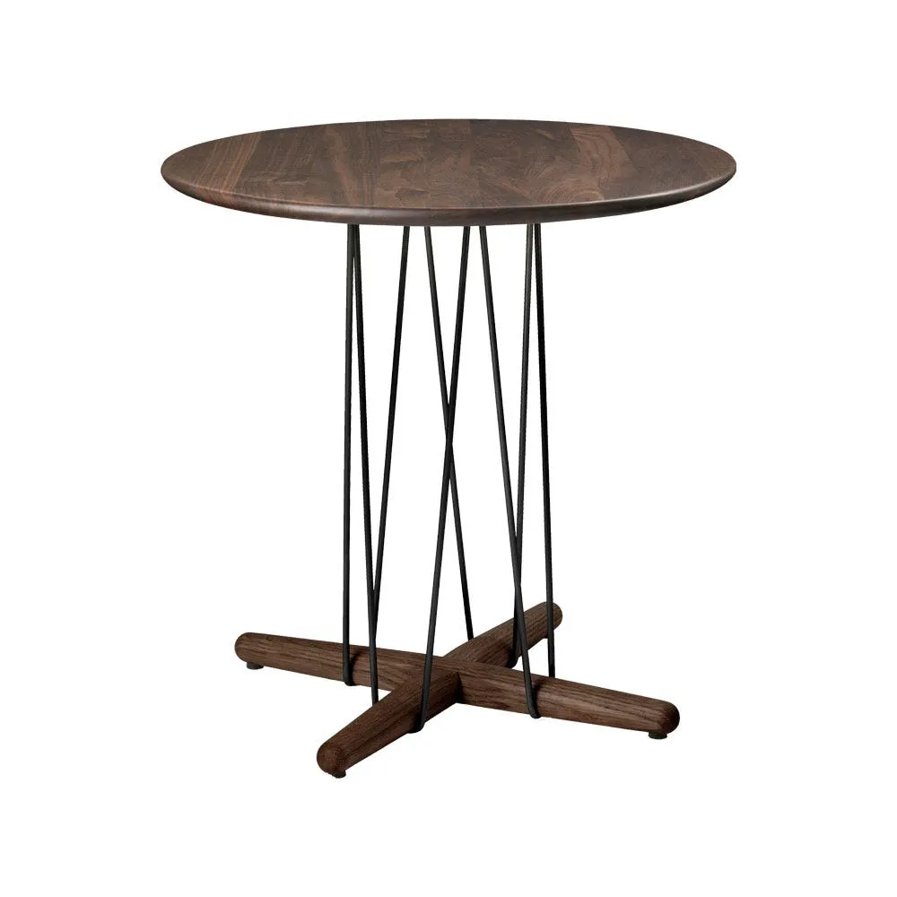 Carl Hansen & Son E021 Embrace Coffee Table Oiled Walnut Black Base 48cm 3