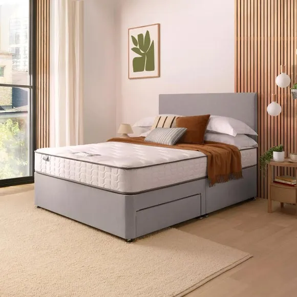 Silentnight Divan Bed With Fabric Paris Headboard and 800 Pocket Sprung Mattress