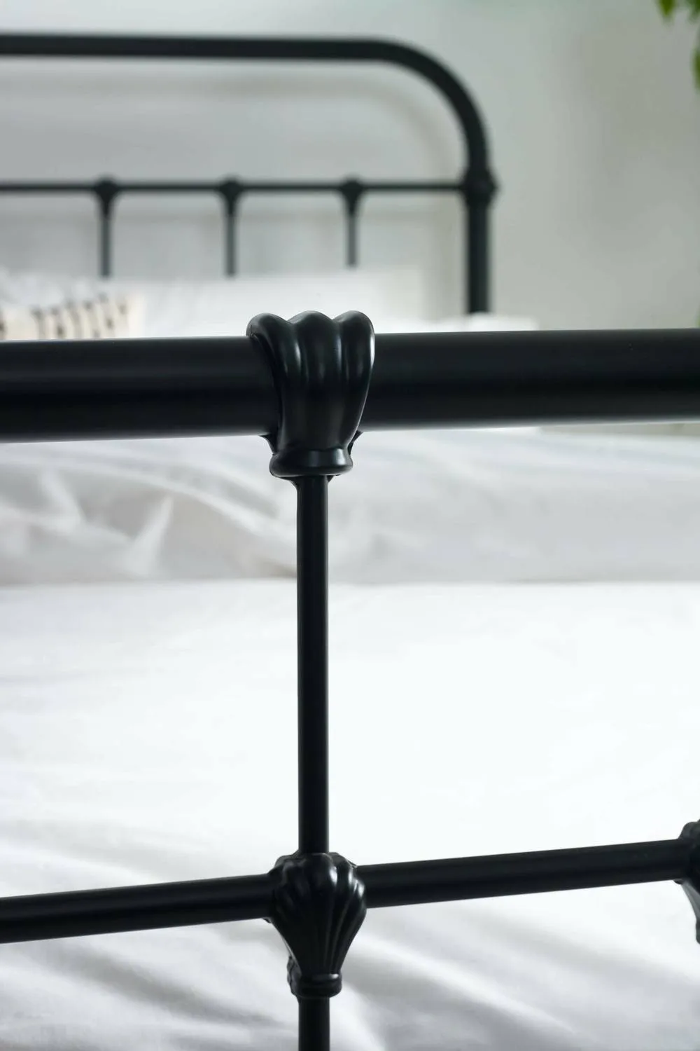 Julian Bowen Logan Metal Bed in Black 5