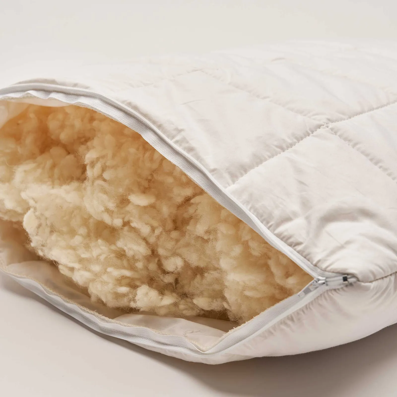 Vispring Wool Pillows75X50, White Fabric | Barker & Stonehouse 2