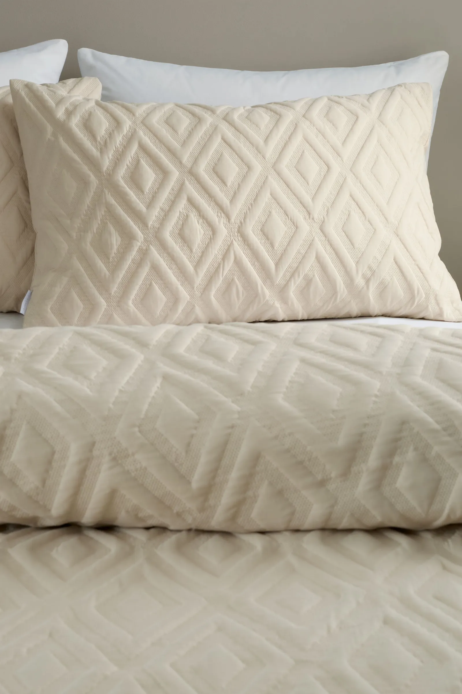 Catherine Lansfield 'Jacob Geo' Soft Touch Duvet Cover Set in Natural 2