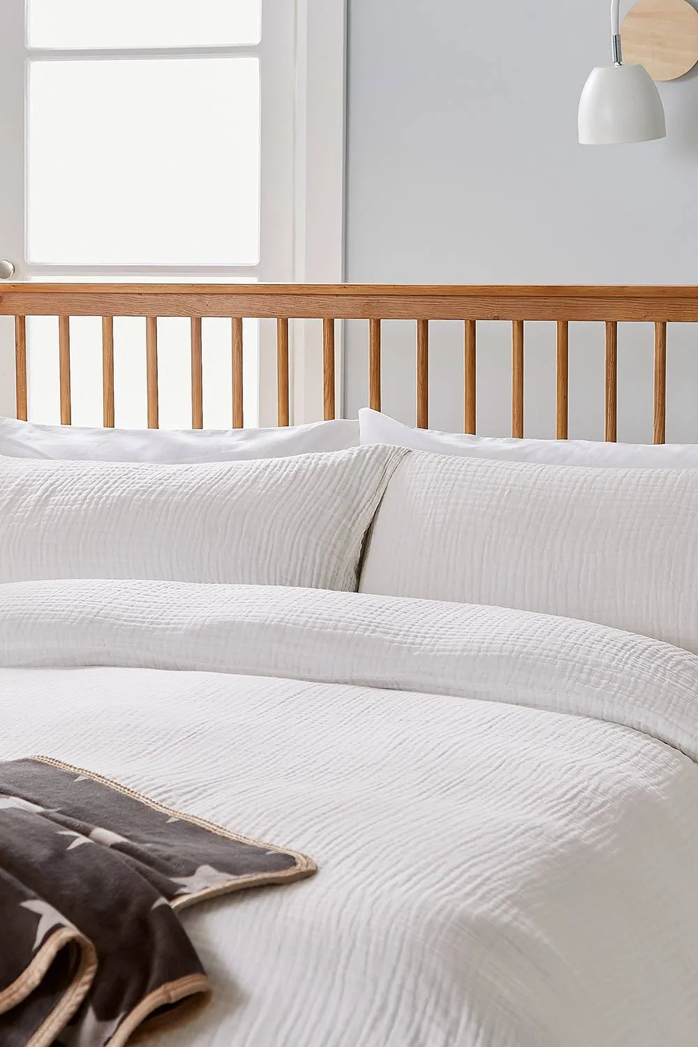 Helena Springfield 'Muslin' Cotton Duvet Cover Set in White 2