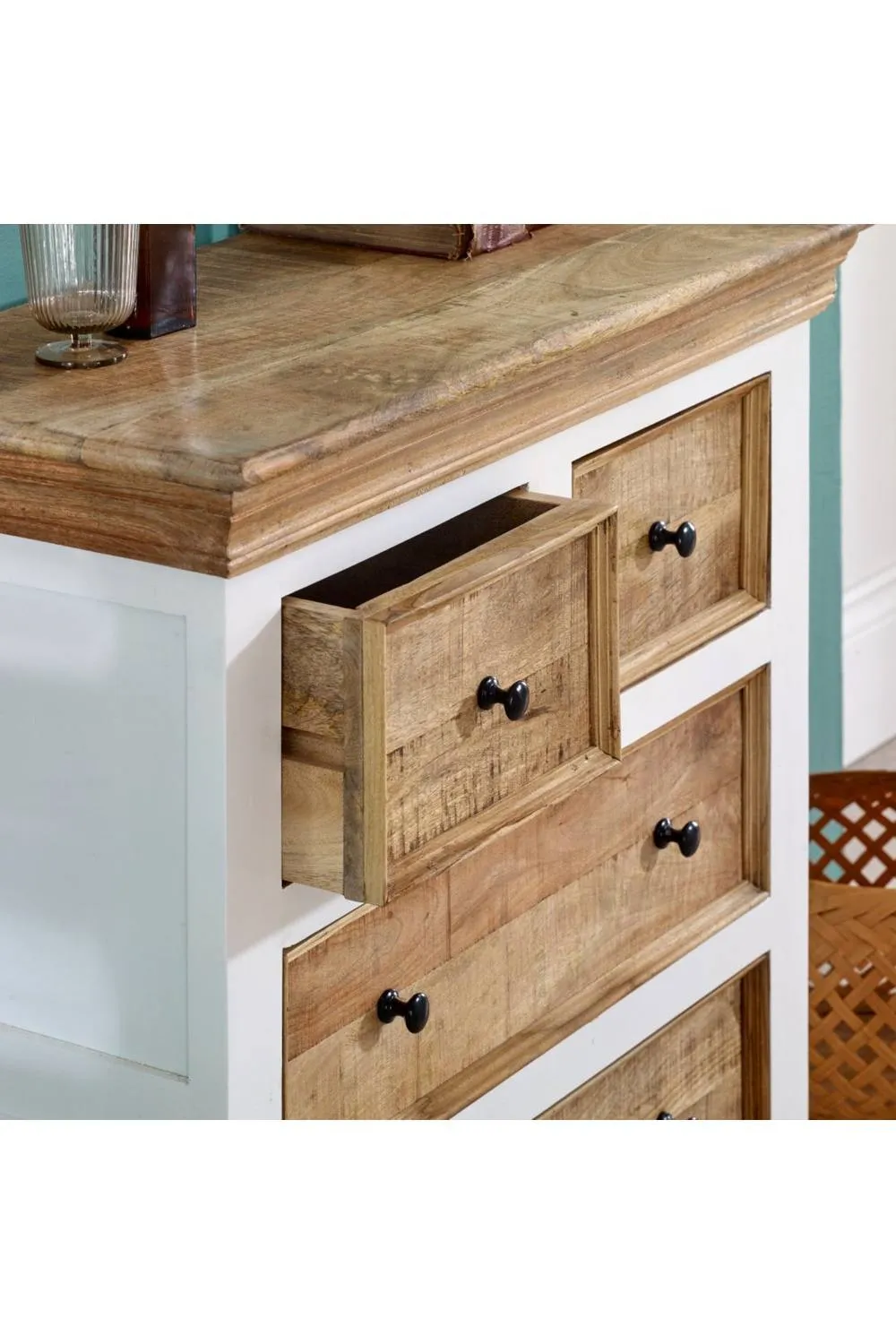 IH Design Washington Solid Mango Wooden White Chest of 4 Drawers 4