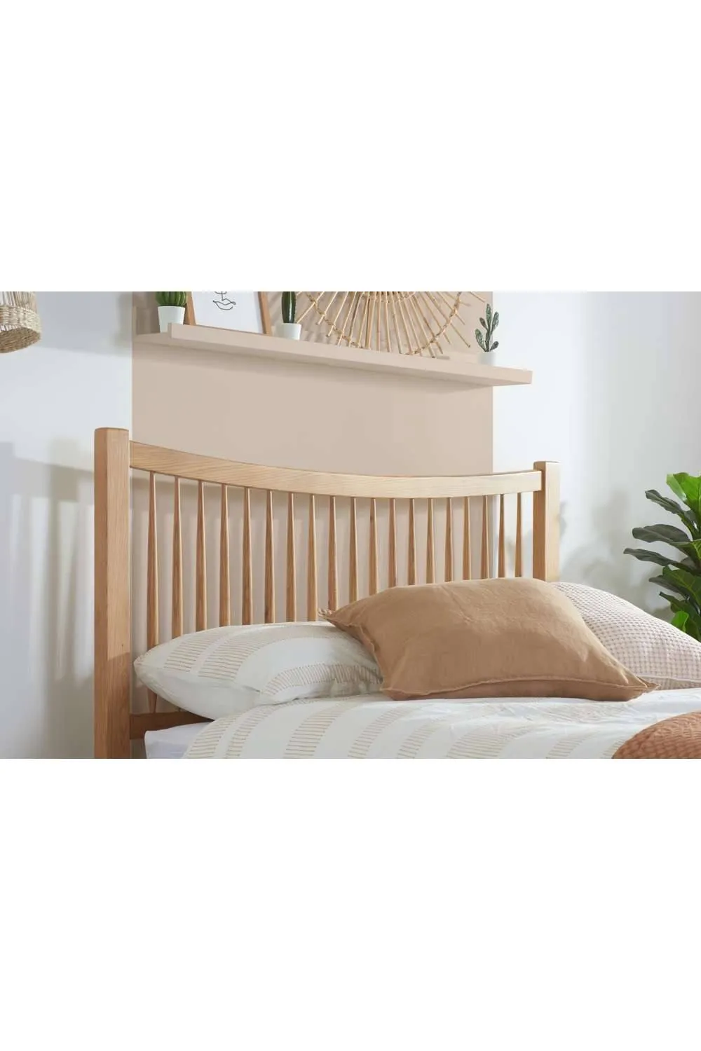Birlea Berwick Bed in Light Brown 2