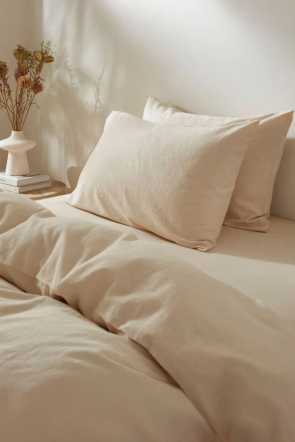 Martex Touch of Linen Housewife Pillowcase Pair in Cream 2