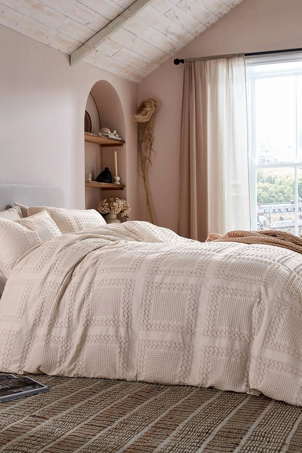 Abigail Ahern x Murmur 'Maeve Waffle' Cotton Duvet Cover Set in Pink