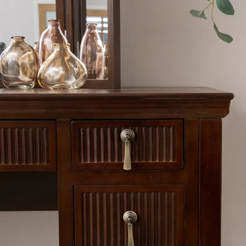 Melody Maison Dark Wood Reeded Dressing Table Set - Georgian Range in Brown 6
