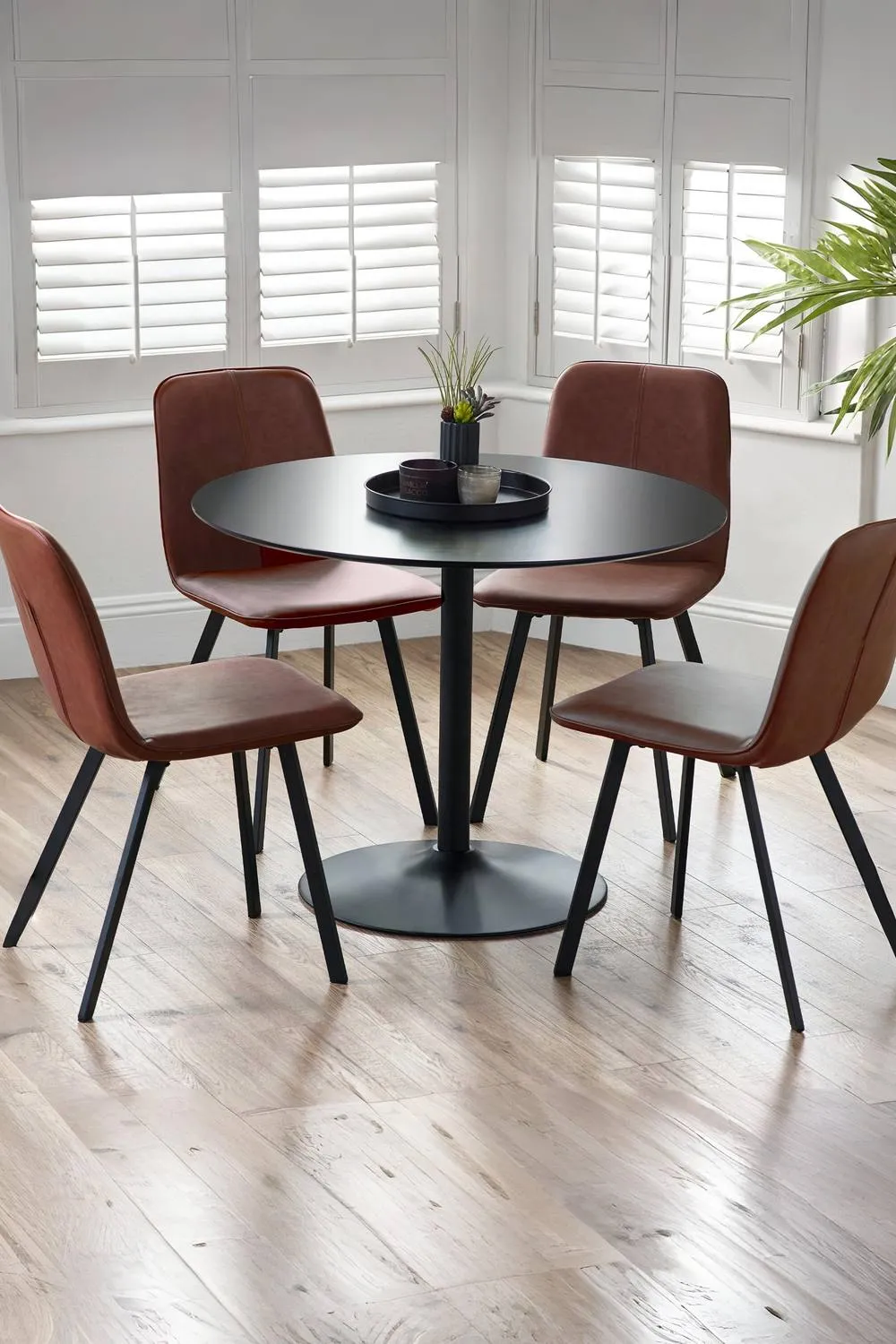 Julian Bowen Nero Round Pedestal 4 Seater Dining Table in Black 2