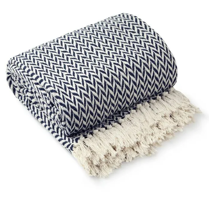 New Edge Blinds NewEdgeBlinds Chevron Collection Recycled Cotton Throw in Navy (70" x 100"), Blue