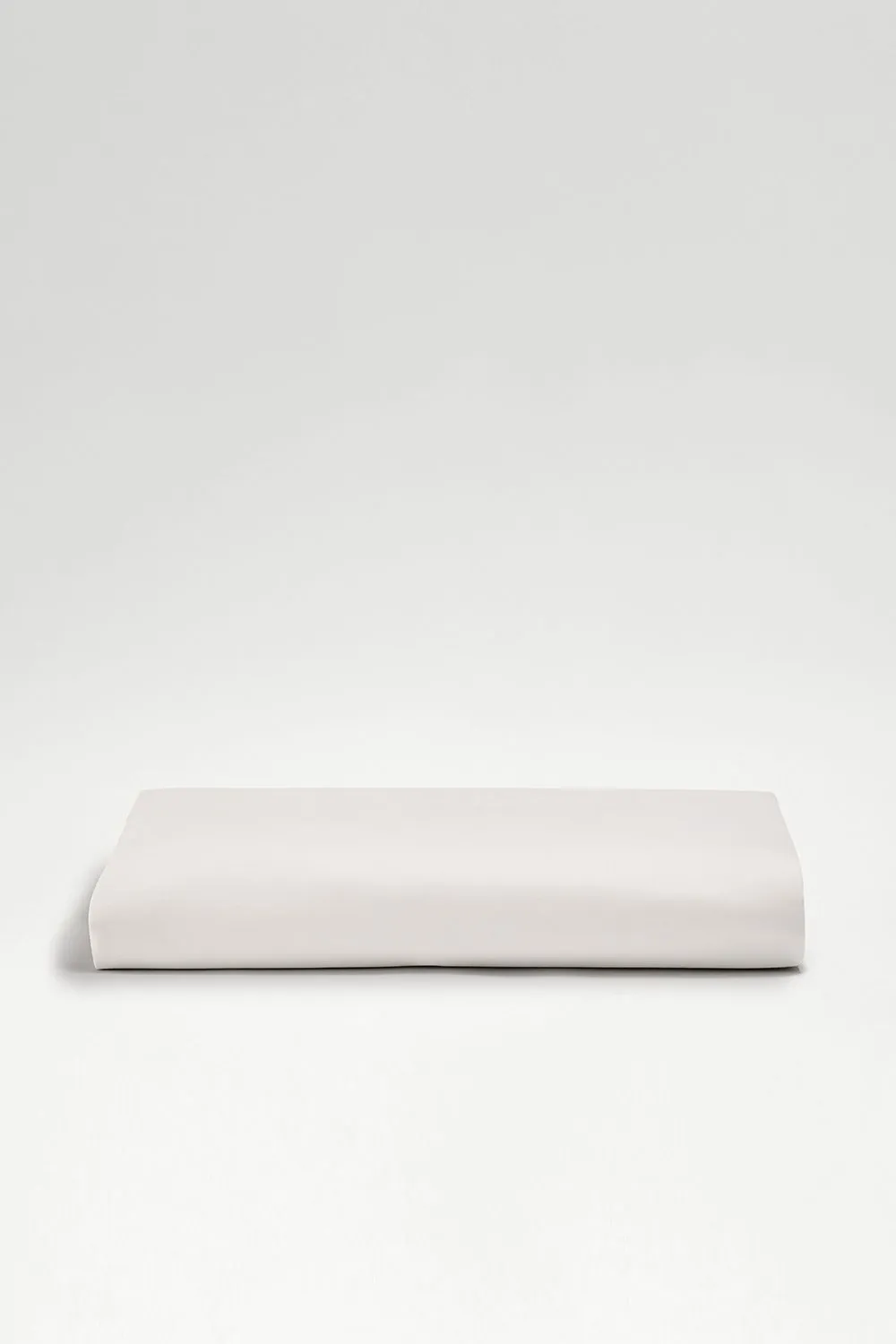 CHRISTY 500TC Premium Sateen Luxury Fitted Sheets in Ivory 2