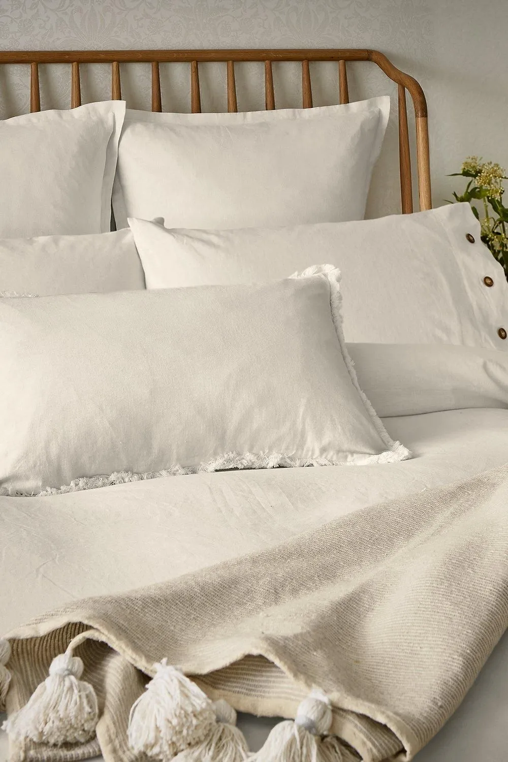 Morris & Co 'Pure Linen Cotton' Duvet Cover in White 2