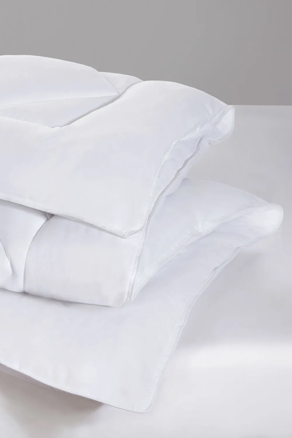 BHS 10.5 Tog Dreamy Nights Duvet in White 2