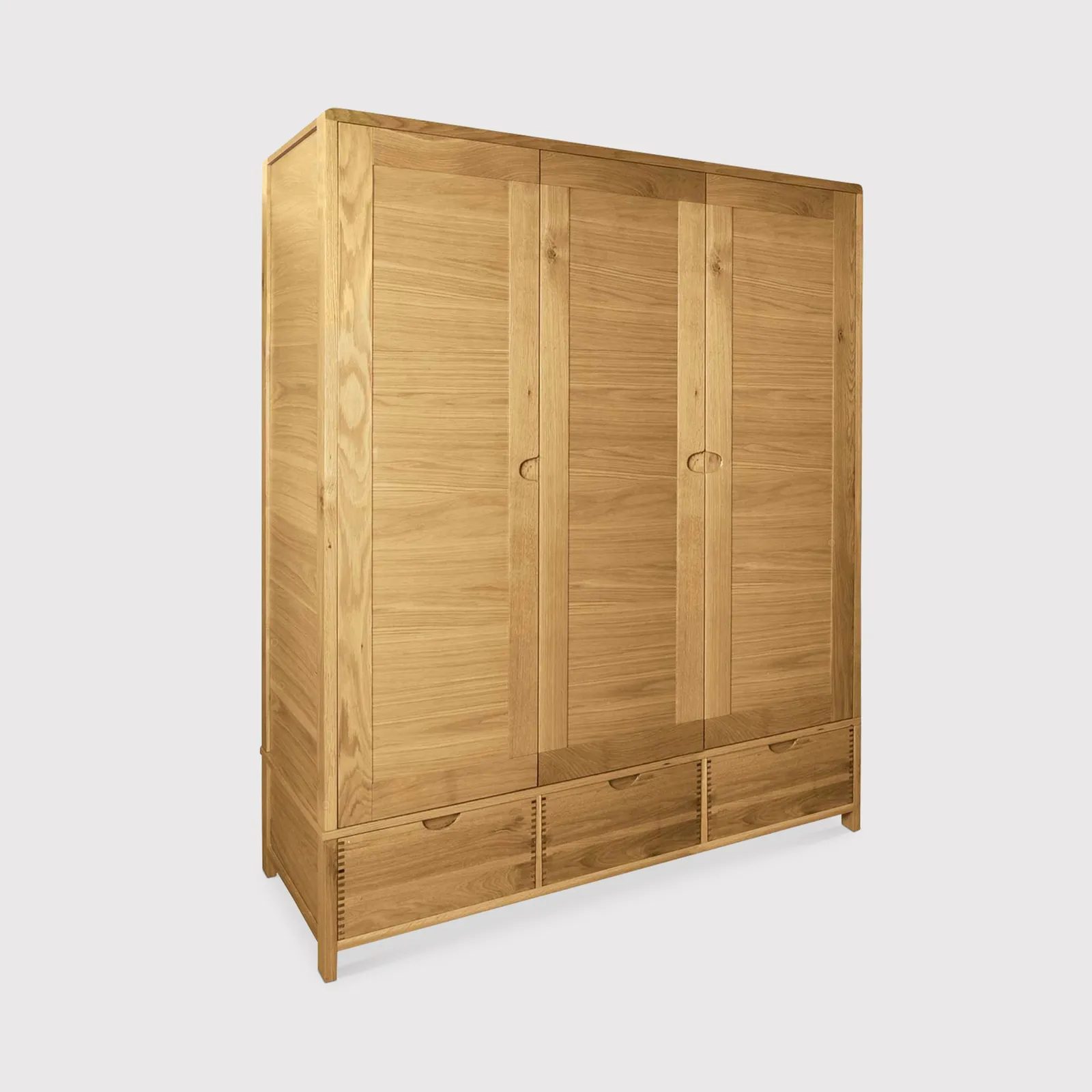 Ercol Bosco 3 Door Wardrobe, Brown Oak | Barker & Stonehouse 4