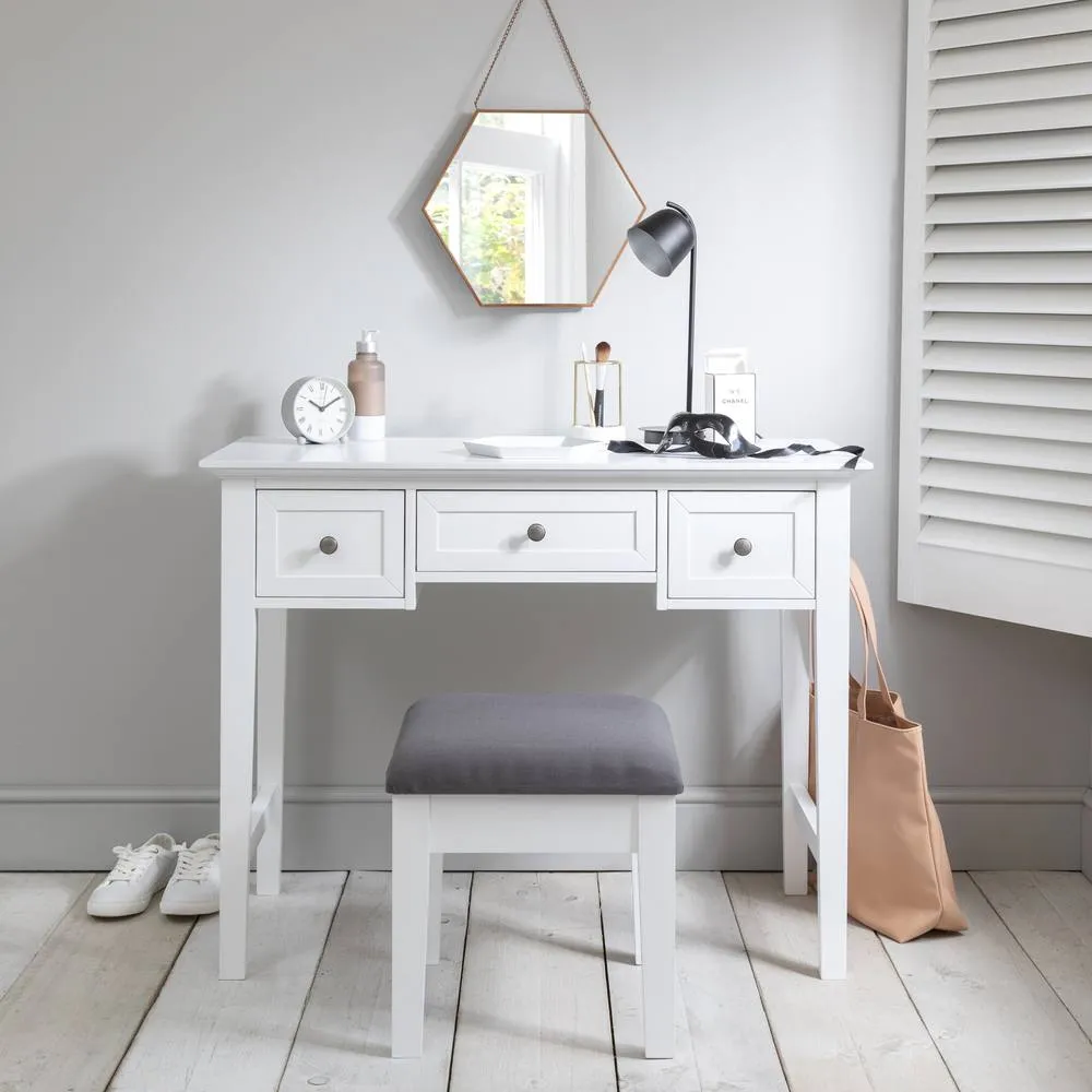 Nöa and Nani Karlstad Dressing Table with Drawers and Stool in White 3
