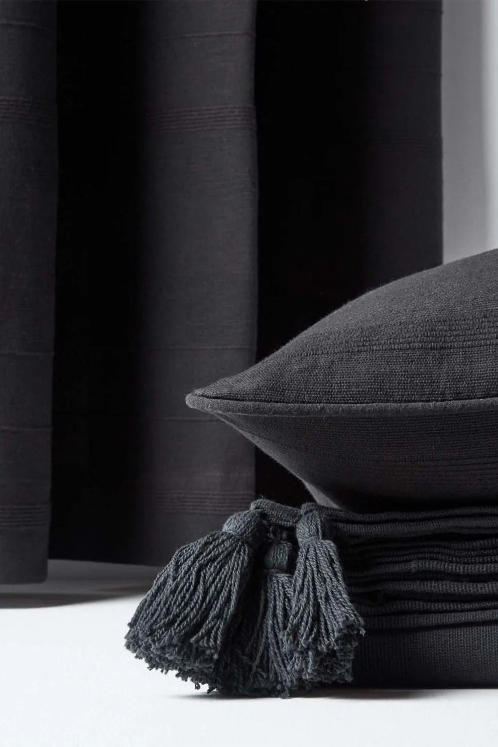Homescapes Cotton Rajput Ribbed Curtain Pair in Black 4