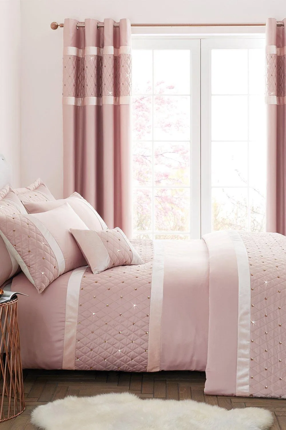 Sequin Cluster Super King Duvet Set
