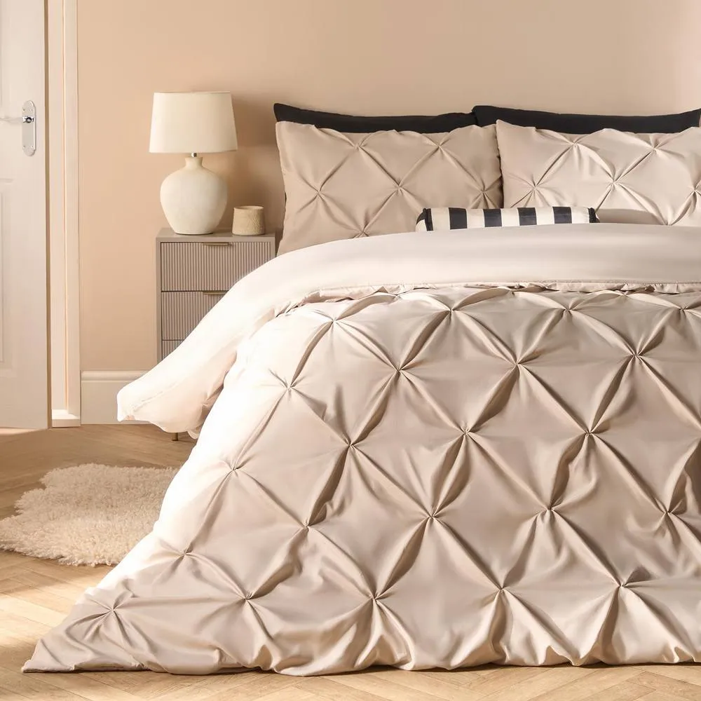 OHS Pintuck Bedding Set Microfibre Pinch Pleat Duvet Cover with Pillowcase in Natural