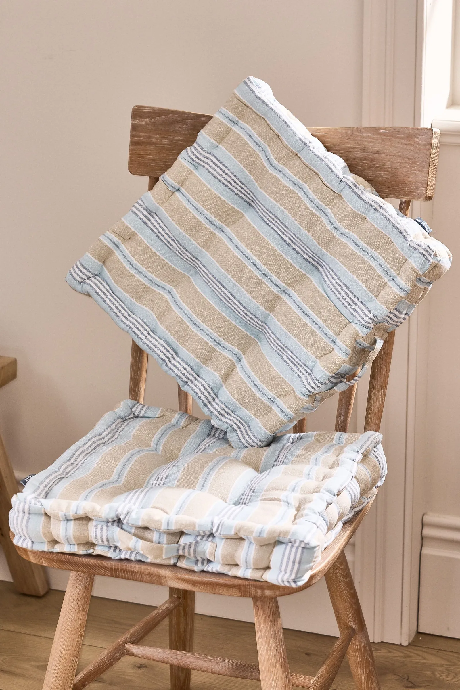 Dibor Set of 4 Blue Striped Indoor Outdoor Seat Pad Box Cushions 40x40cm