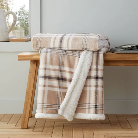 Catherine Lansfield Kelso Check Throw Blanket 130cm x 170cm