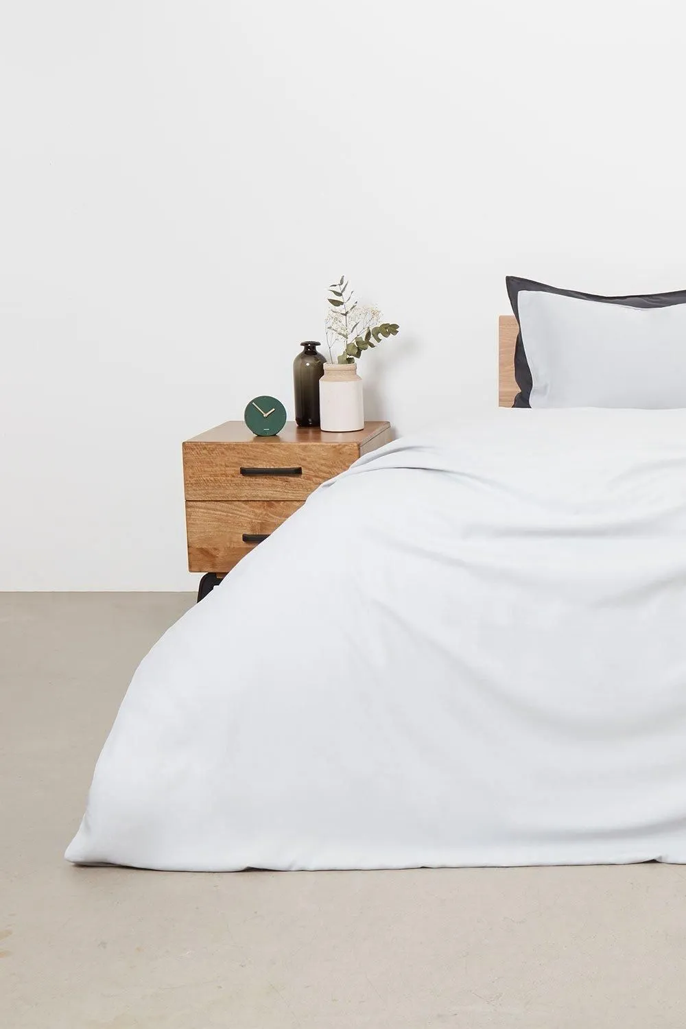 Panda London Panda Bamboo & French Linen Duvet Cover in Mid Grey 1