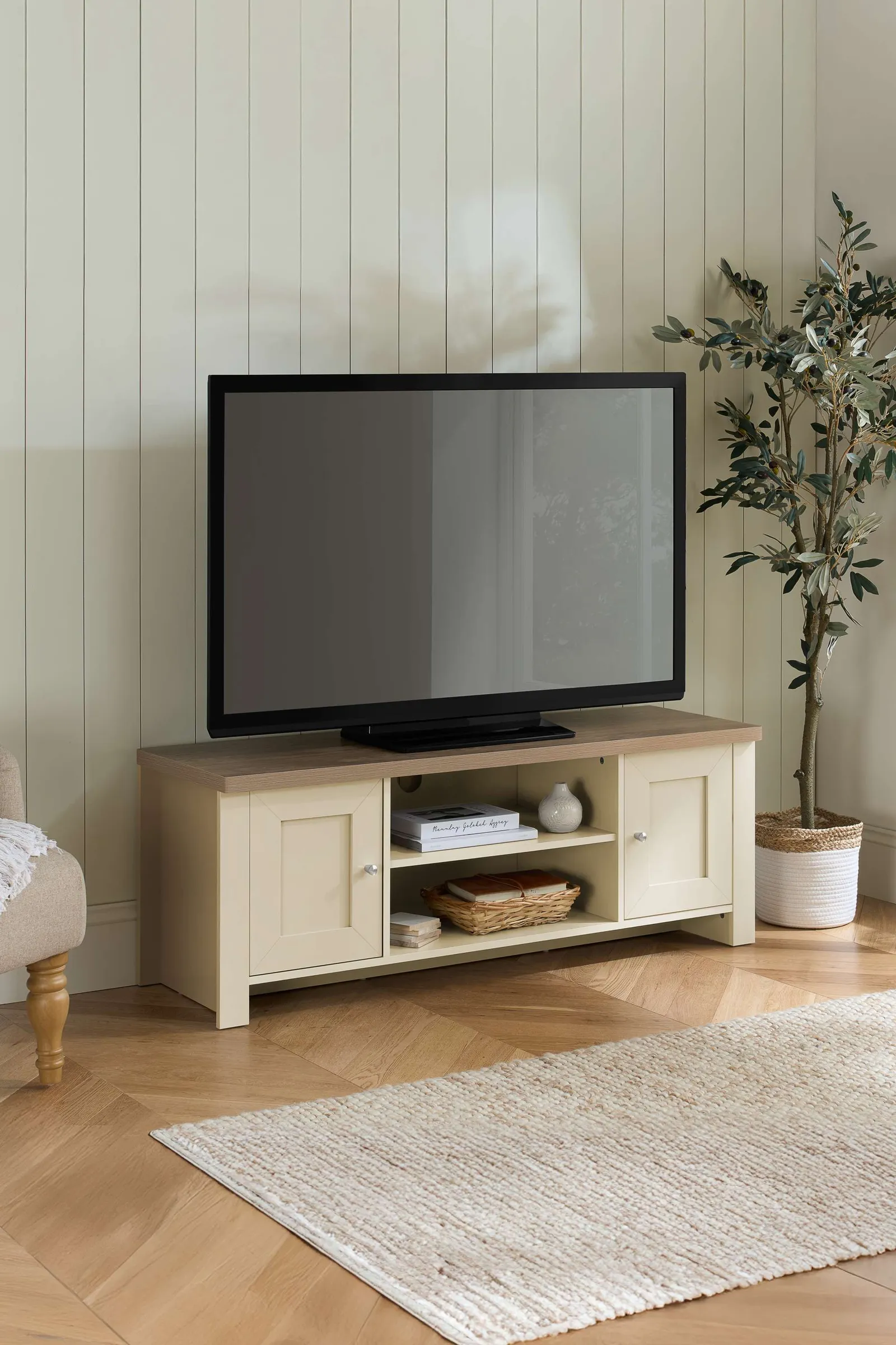 Birlea TV Unit Blue Oak Highgate Large Entertainment Navy Farmhouse Shabby Chic in Cream