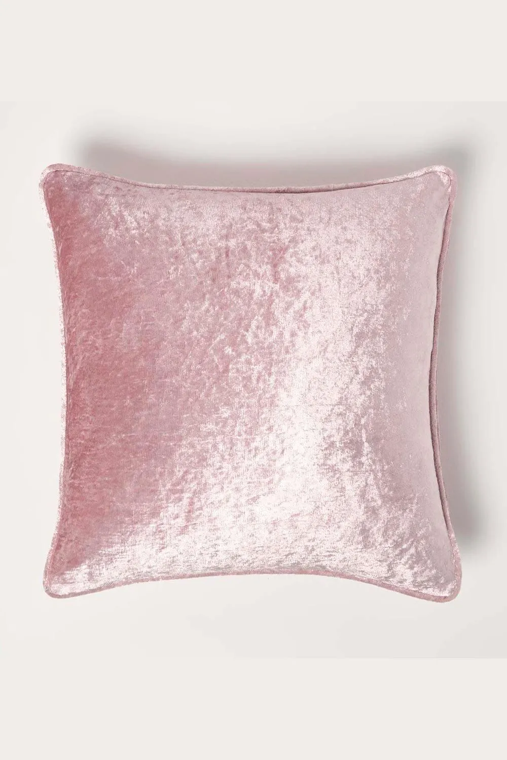 Homescapes Luxury Crushed Velvet Cushion Cover in Pink 1