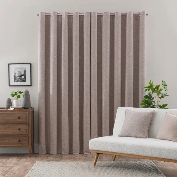 Chester Eyelet Curtains 4