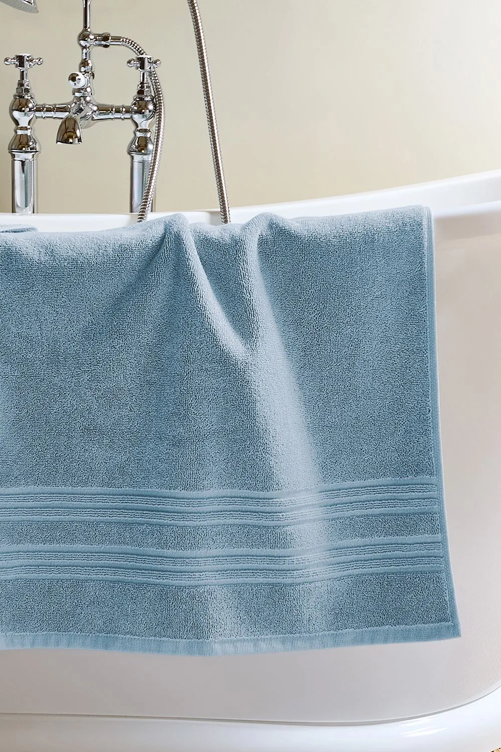 CHRISTY 'Serene' Soft Tone 100% Combed Cotton Bath Mat in Light Blue