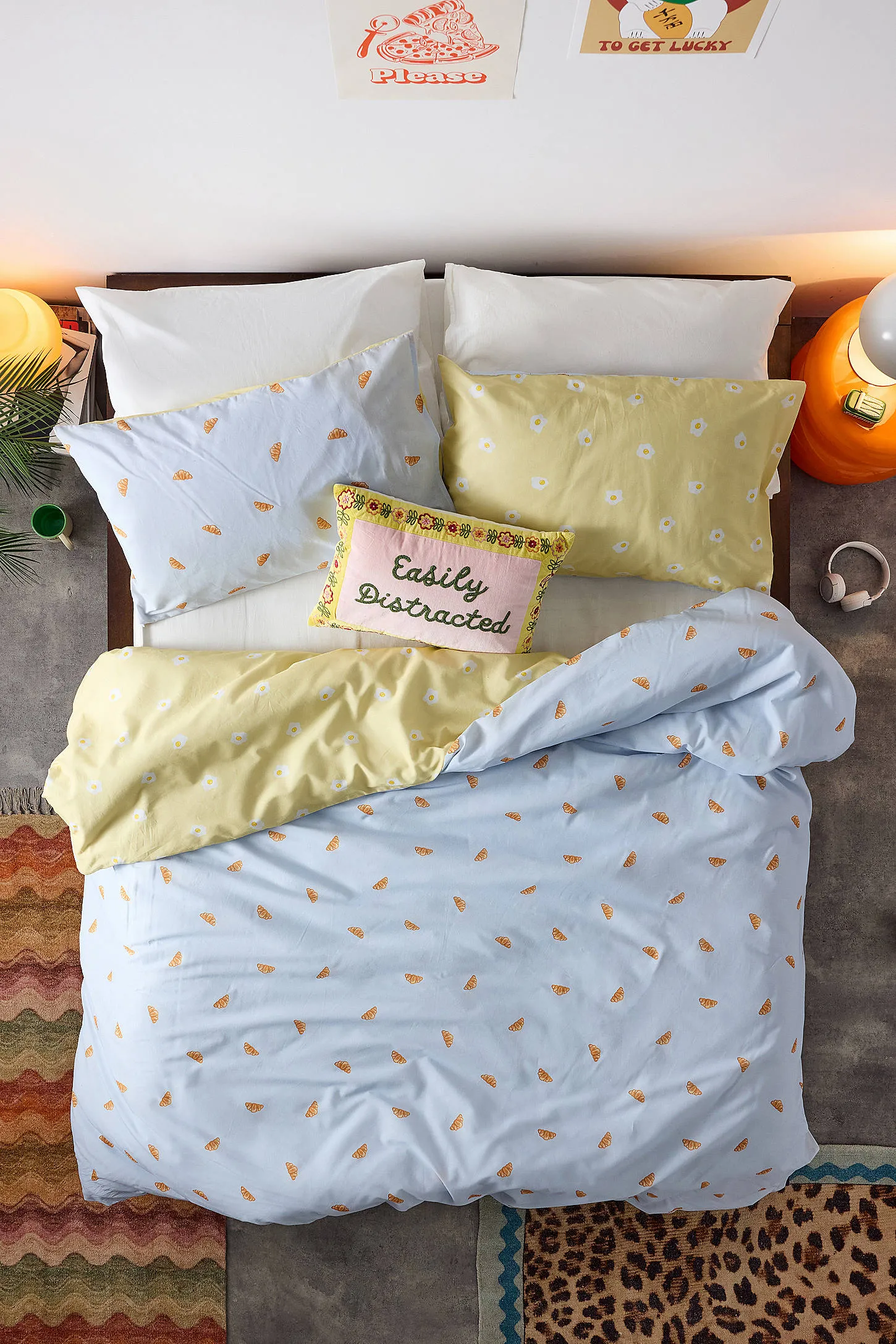 Egg & Croissant Reversible Duvet Set 3