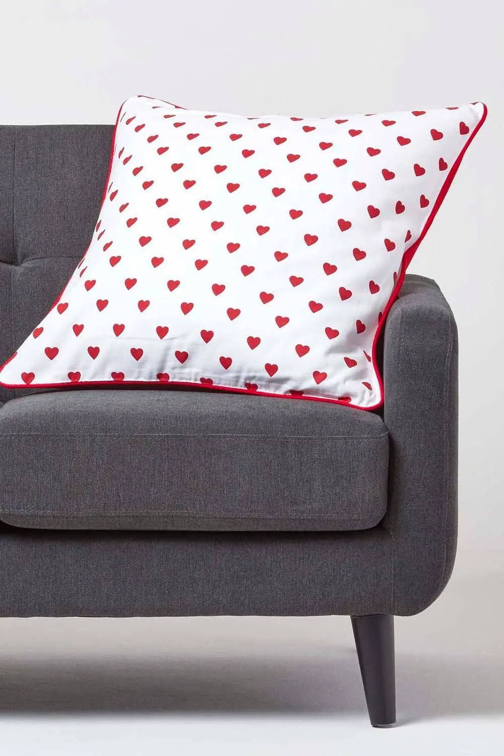 Homescapes Cotton Hearts Cushion Cover in Red 2
